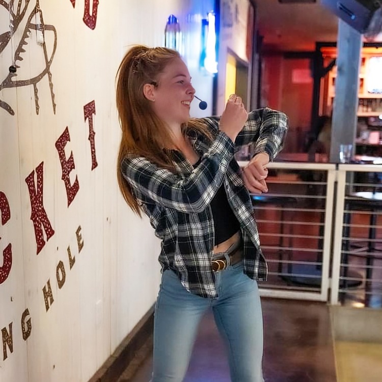 Bend Oregon Country Western Swing and Line Dancing McKenna Crosseyed Cricket